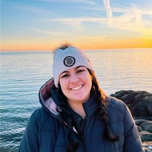 Meet your Posher, Hailey